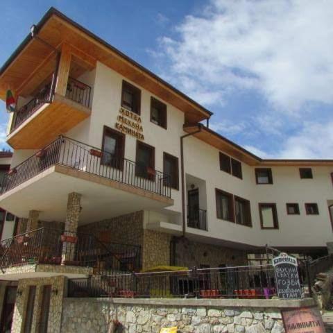 Къща За Гости Камината ทริกราด ภายนอก รูปภาพ